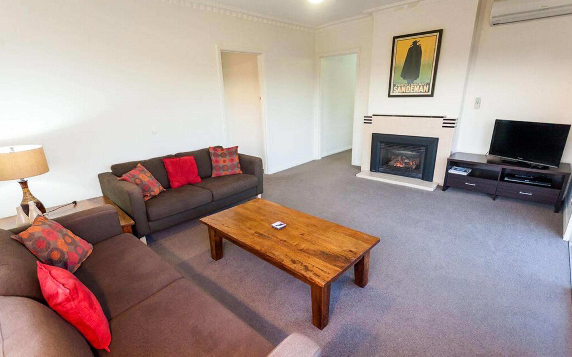 Point Lonsdale Holiday Apartments (Adults Only) Queenscliff Exteriér fotografie