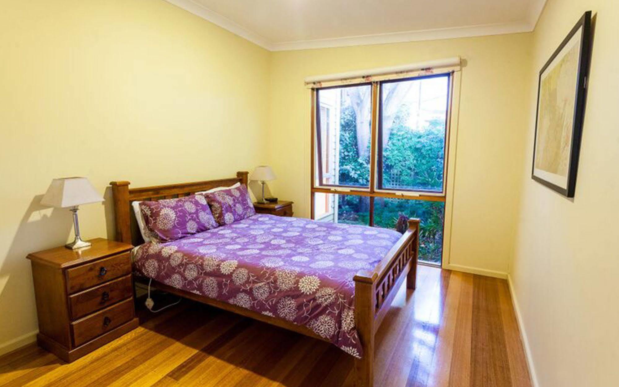 Point Lonsdale Holiday Apartments (Adults Only) Queenscliff Exteriér fotografie