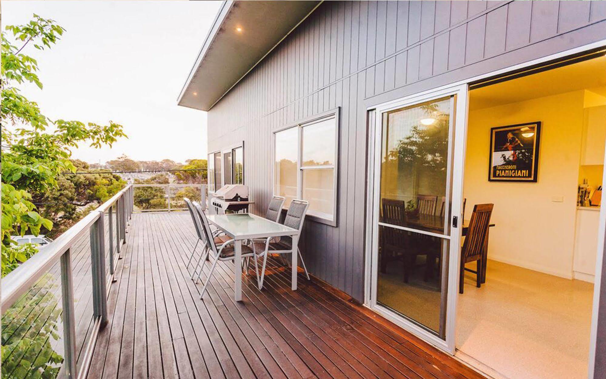 Point Lonsdale Holiday Apartments (Adults Only) Queenscliff Exteriér fotografie