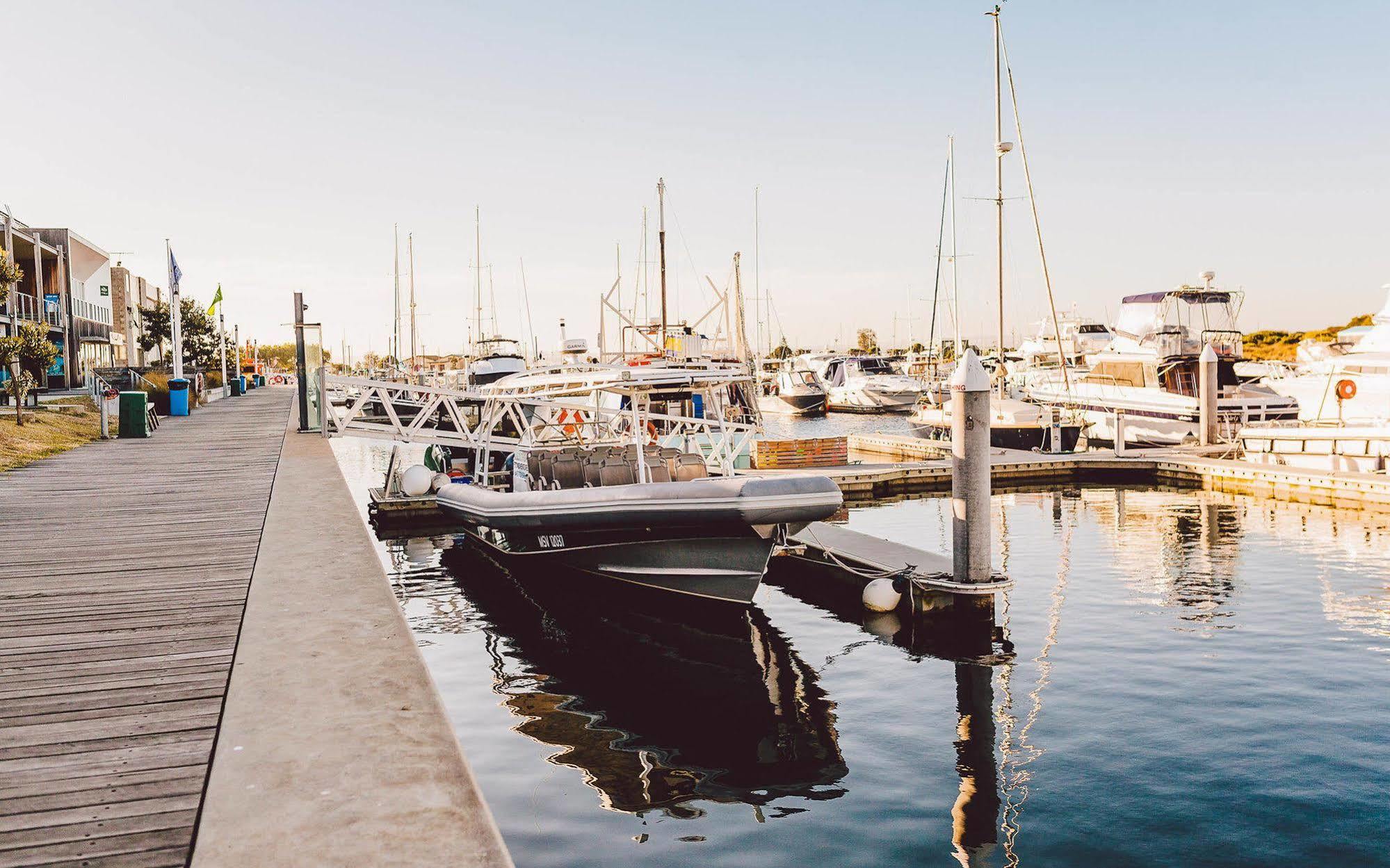 Point Lonsdale Holiday Apartments (Adults Only) Queenscliff Exteriér fotografie